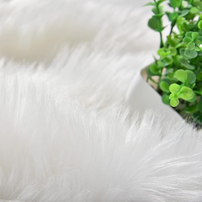 Goolela White Round Rug 4ft Circle Fluffy Fuzzy Sheepskin Rug for Bedroom Bedside Living Room Dorm Furry Shag Faux Fur Carpet