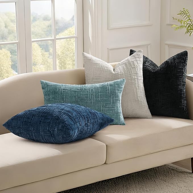 decorUhome Light Grey Chenille Throw Pillow Covers 16x16 Set of 2 Textured Soft Cozy Slubby Couch Pillow Covers Modern Farmhouse Boho Decorative Pillow Cases for Bed Sofa Living Room