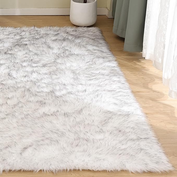 Goolela Fluffy Faux Sheepskin Fur Rug 4x6 White with Grey Tips Fuzzy Furry Plush Rug for Bedroom Living Dining Room Office Soft Shaggy Carpet Rectangle