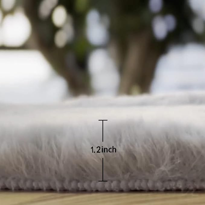 ORINOVA Washable Furry 5ft Round Area Rugs for Living Room Bedroom Light Grey Circle Faux Rabbit Shaggy Fur Rug Teen Room Décor