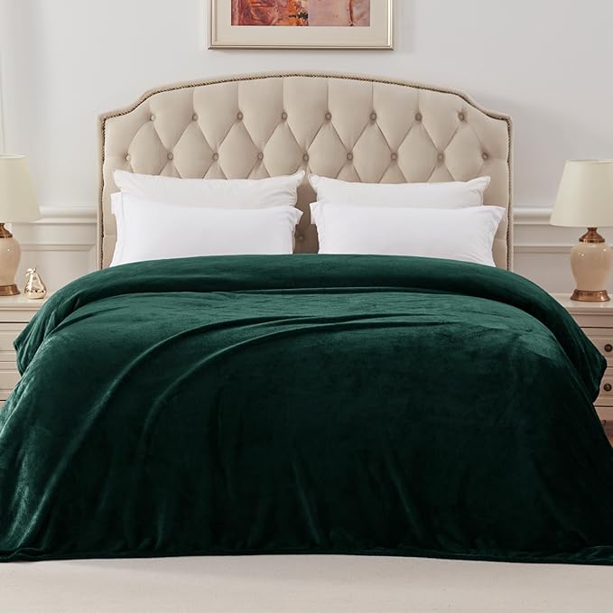 Exclusivo Mezcla Fleece Blanket Twin Size for Bed, Super Soft and Warm, All Season, Cozy, Plush, Lightweight, 90x66 Inches, Forest Green