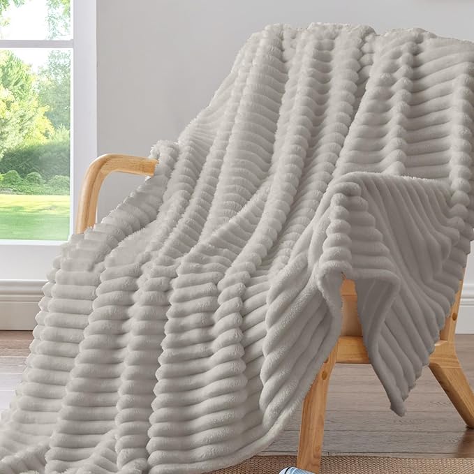 BEDELITE Twin Blanket for Couch & Bed, 300GSM Soft & Warm Fleece Blanket, Decorative and Giftable Striped Light Grey Blankets for Women, Men, 60"x80"