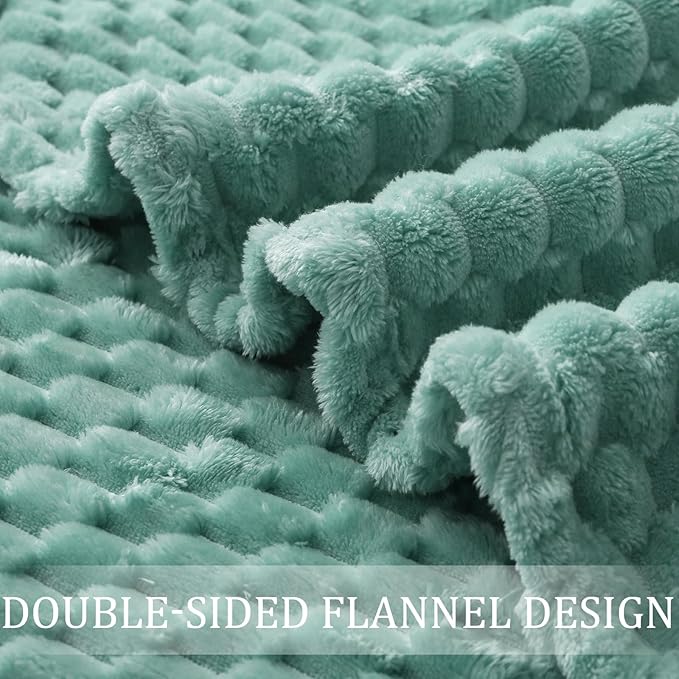 Exclusivo Mezcla Fleece King Blanket for Bed, Extra Large Fuzzy Celadon Bed Blankets, Soft Cozy Plush Sofa Throws for All Seasons, 90x104 Inches