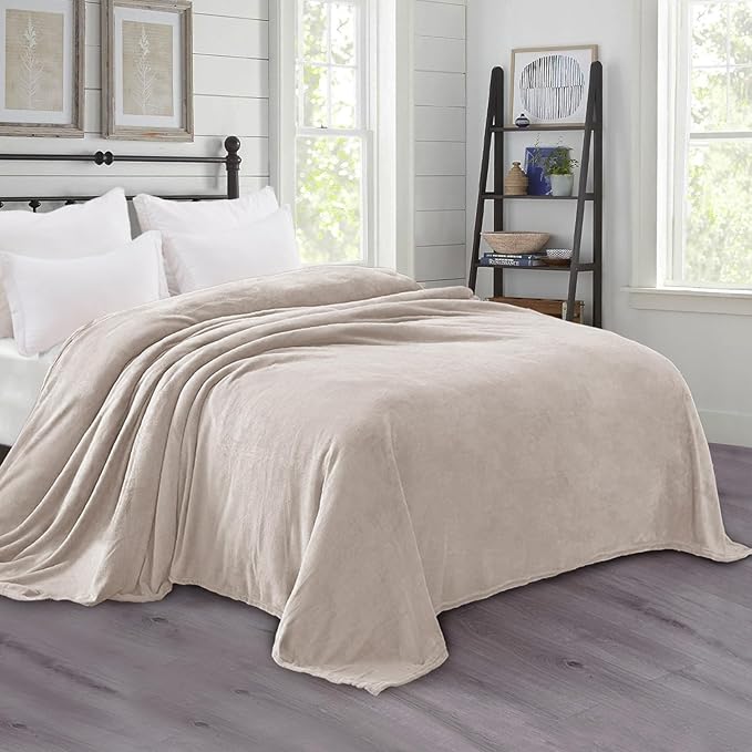Exclusivo Mezcla Fleece Blanket King Size for Bed, Super Soft and Warm, All Season, Cozy, Plush, Lightweight, 90x104 Inches, Camel