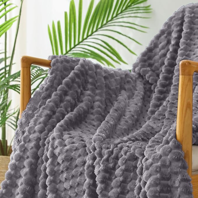 Exclusivo Mezcla Fleece California King Blanket for Bed, Oversized Fuzzy Grey Bed Blankets, Soft Cozy Plush Sofa Throws for All Seasons, 120x120 Inches