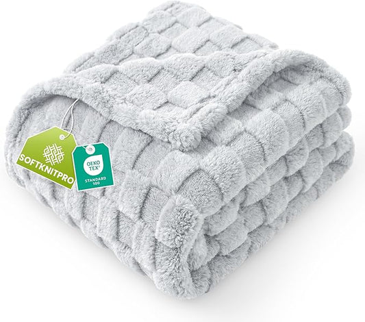 Utopia Bedding Cool Grey Checkered Fleece Queen Blanket for Couch or Bed, Soft Plush Cozy Blanket for Women and Men, Ultra Comfy Travel-Friendly Bed Throws for Relaxation, 90x90 Inches