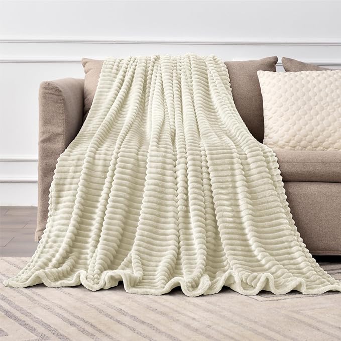 BEDELITE Fleece Blanket Twin Size – 3D Ribbed Jacquard Soft and Warm Decorative Fuzzy Blankets – Cozy, Fluffy, Plush Lightweight Throw Blankets for Couch, Bed, Sofa(Beige, 60x80 inches)