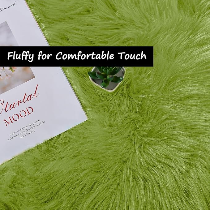 Goolela Fluffy Sheepskin Green Rugs 4x6 for Bedroom Shag Soft Faux Fur Rug Furry Bedside Rug Shaggy Fuzzy Carpet Playroom Washable Sheepskin
