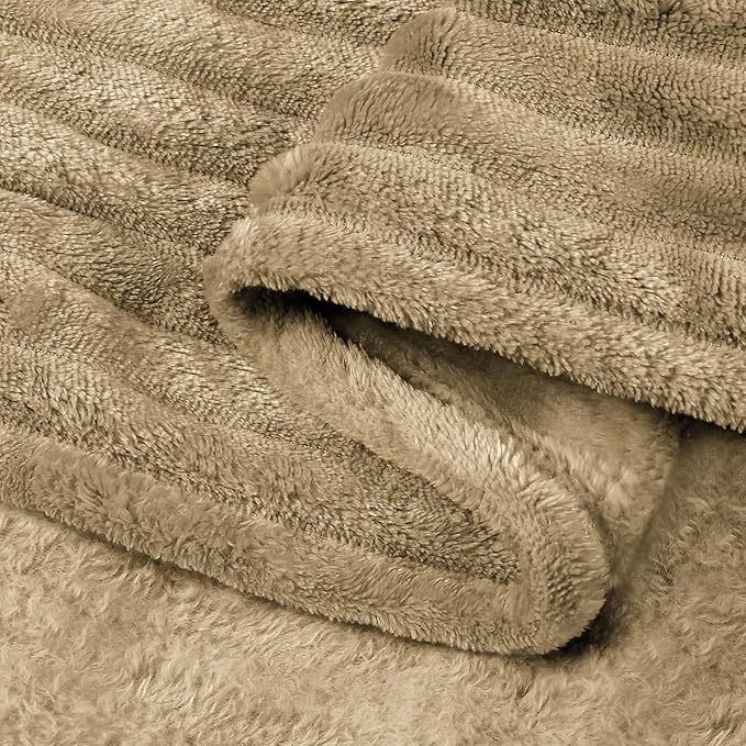 BEDELITE Fleece Blanket Twin Size – 3D Ribbed Jacquard Soft and Warm Decorative Fuzzy Blankets – Cozy, Fluffy, Plush Lightweight Throw Blankets for Couch, Bed, Sofa(Brown, 60x80 inches)