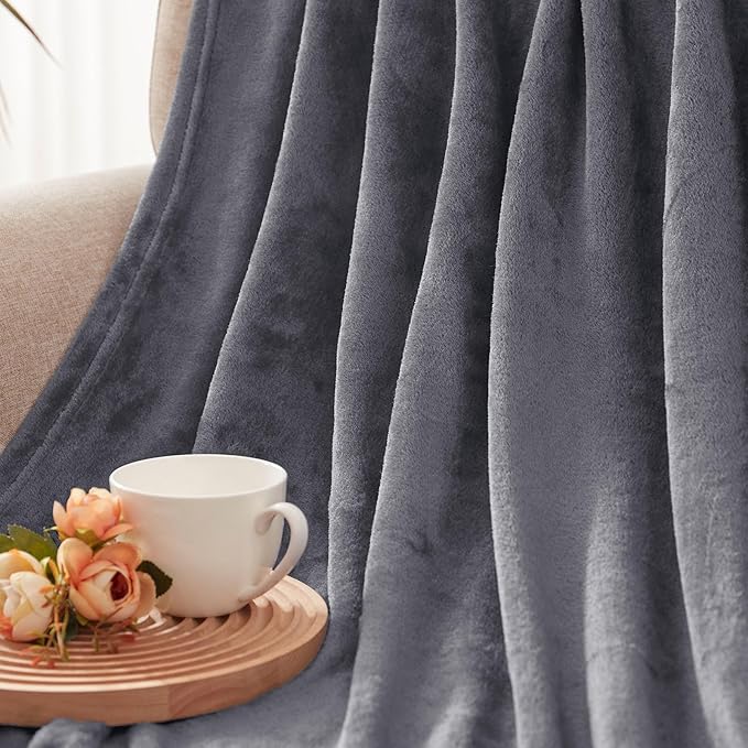 Exclusivo Mezcla Fleece Blankets Queen Size for Bed, Super Soft and Warm, All Season, Cozy, Plush, Lightweight, 90x90 Inches, Dark Grey