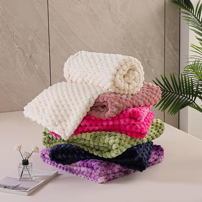 Exclusivo Mezcla Fleece Twin Blanket for Bed, Extra Large Fuzzy Tie-dye Hot Pink Bed Blankets, Soft Cozy Plush Sofa Throws for All Seasons, 90x66 Inches