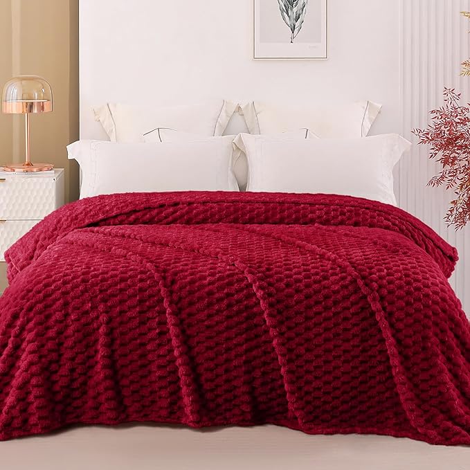 Exclusivo Mezcla Fleece Twin Blanket for Bed, Extra Large Fuzzy Deep Red Bed Blankets, Soft Cozy Plush Sofa Throws for All Seasons, 90x66 Inches