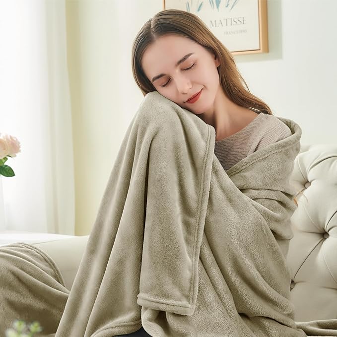 BEDELITE Fleece Blanket Twin Size Oat Linen Throw Blankets for Couch & Bed, Luxury Plush Cozy Fuzzy Blanket 60x80 inches, Super Soft Warm Lightweight Throw Blanket for Travel Camping
