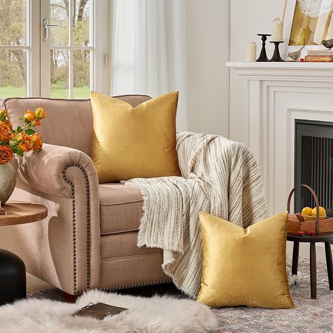 GIGIZAZA Golden Throw Pillow Covers 20x20 Decorative Velvet Cushion Covers Pack of 2 Pillowcase for Sofa