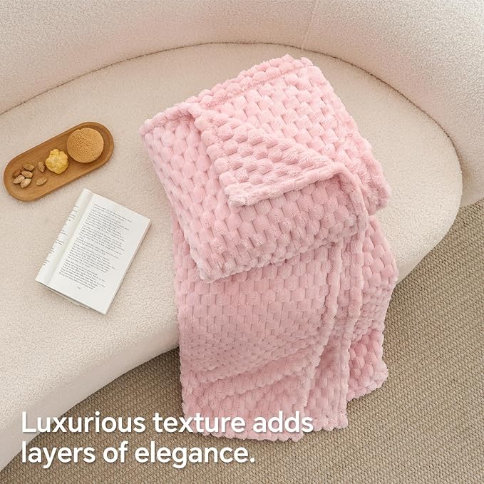 BEDELITE Fleece Decorative Blanket - 3D Jacquard Pink Throw Blankets for Women's Couch & Bed, Soft and Cozy Warm Plush Fluffy Blanket, Cute Birthday Gift for Women, 50x60 Inches