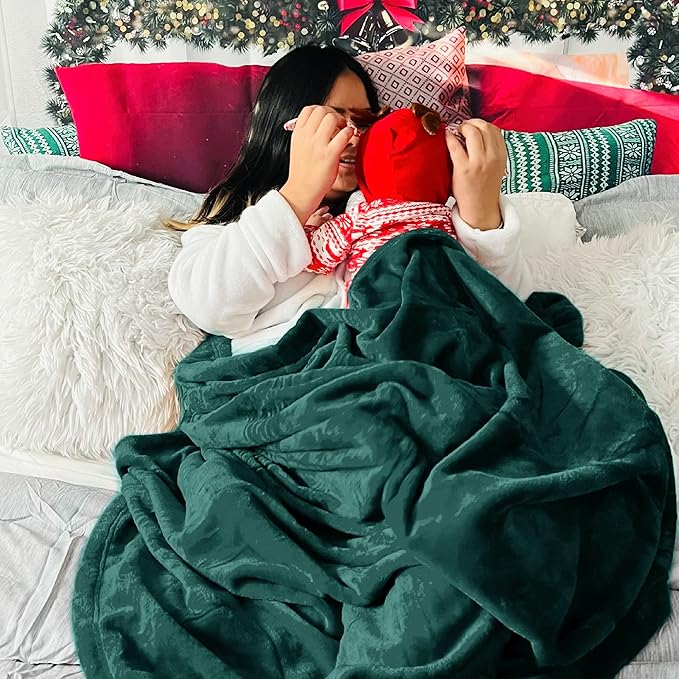 Bedsure GentleSoft Fleece Bed Blankets Large Size Forest Green - Soft Lightweight Cozy Oversized King Blanket Microfiber, Room Home Decor Gifts for Women and Men, 120x120 inches