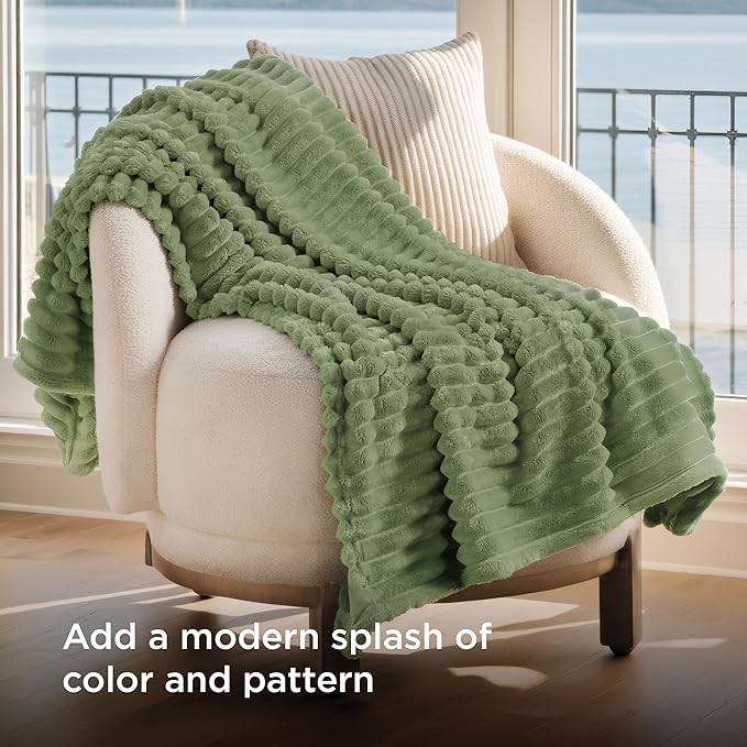 Bedsure GentleSoft Reseda Fleece Twin Blanket for Couch - Super Soft Cozy Blankets for Women, Cute Small Throws for Girls, 60x80 Inches