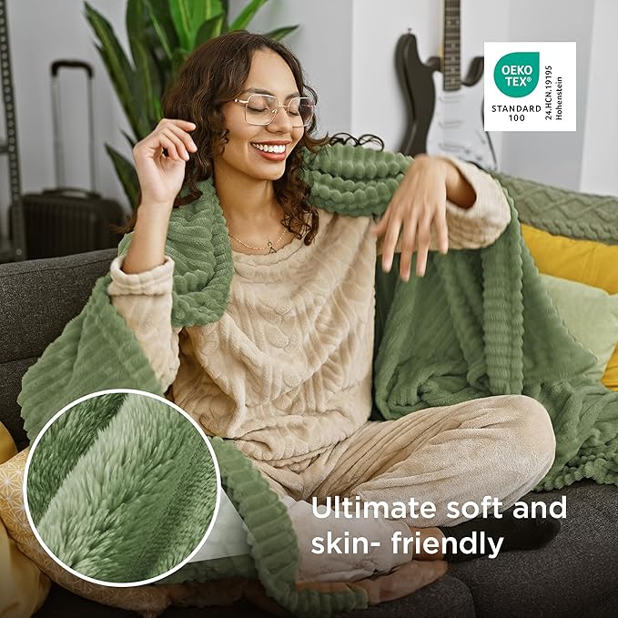 Bedsure GentleSoft Reseda Twin XL Blanket for Bed - Cozy Soft Blankets for Women, Cute Small Fleece Throws for Girls, Birthday Gifts for Women Decor Gifts for Mom, 66x90 Inches