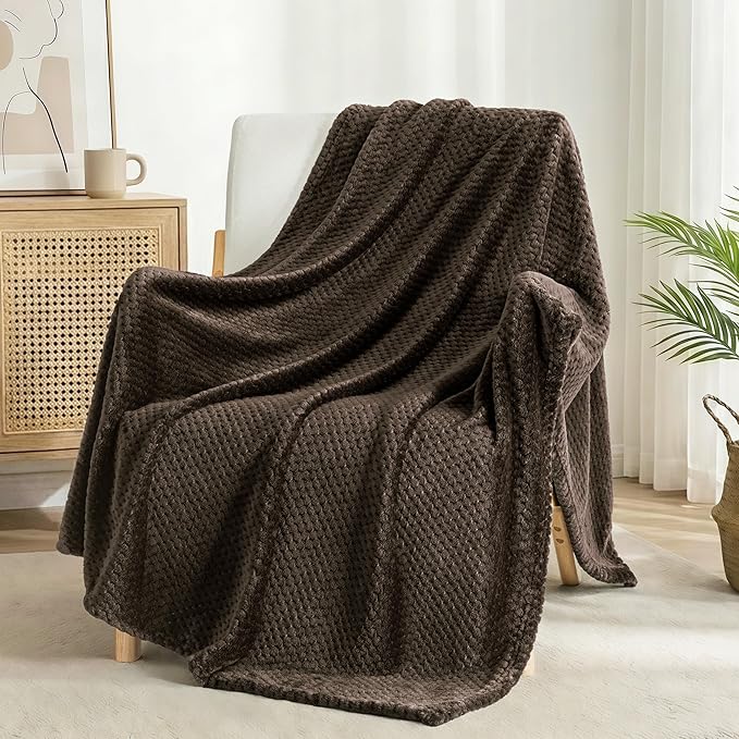 Exclusivo Mezcla Fleece Bed Blanket Twin Size, Super Soft and Warm Blankets for Couch, Sofa and Bed Waffle Textured, Cozy, Fuzzy and Lightweight (Coffee, 90x66 Inches)