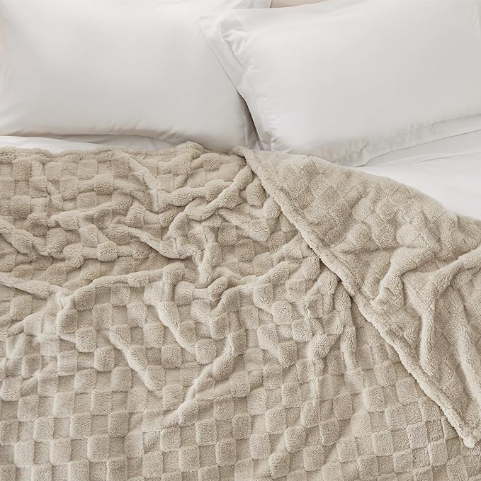 Bedsure GentleSoft Full Size Blankets for Bed - Super Soft Cozy Fleece Blanket for Kids Girls, Large Fuzzy Throws for Bedroom Decor, Neutral, 84x90 Inches